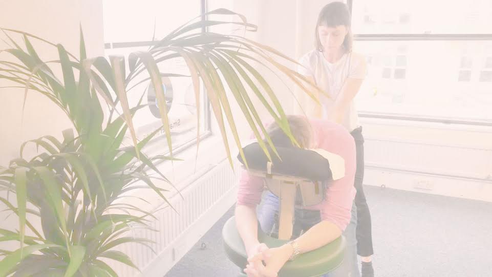 chairmassagebackground5